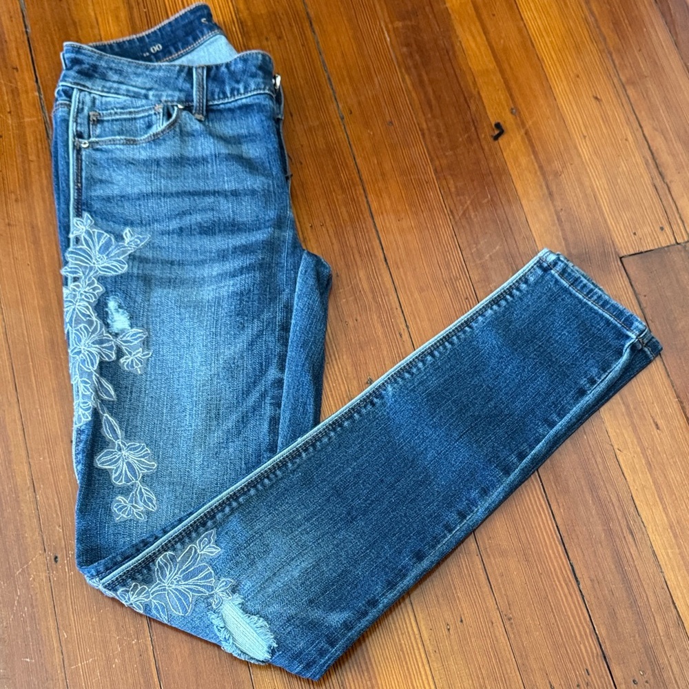 White House Black Market Blue Embroidered Skinny Jeans